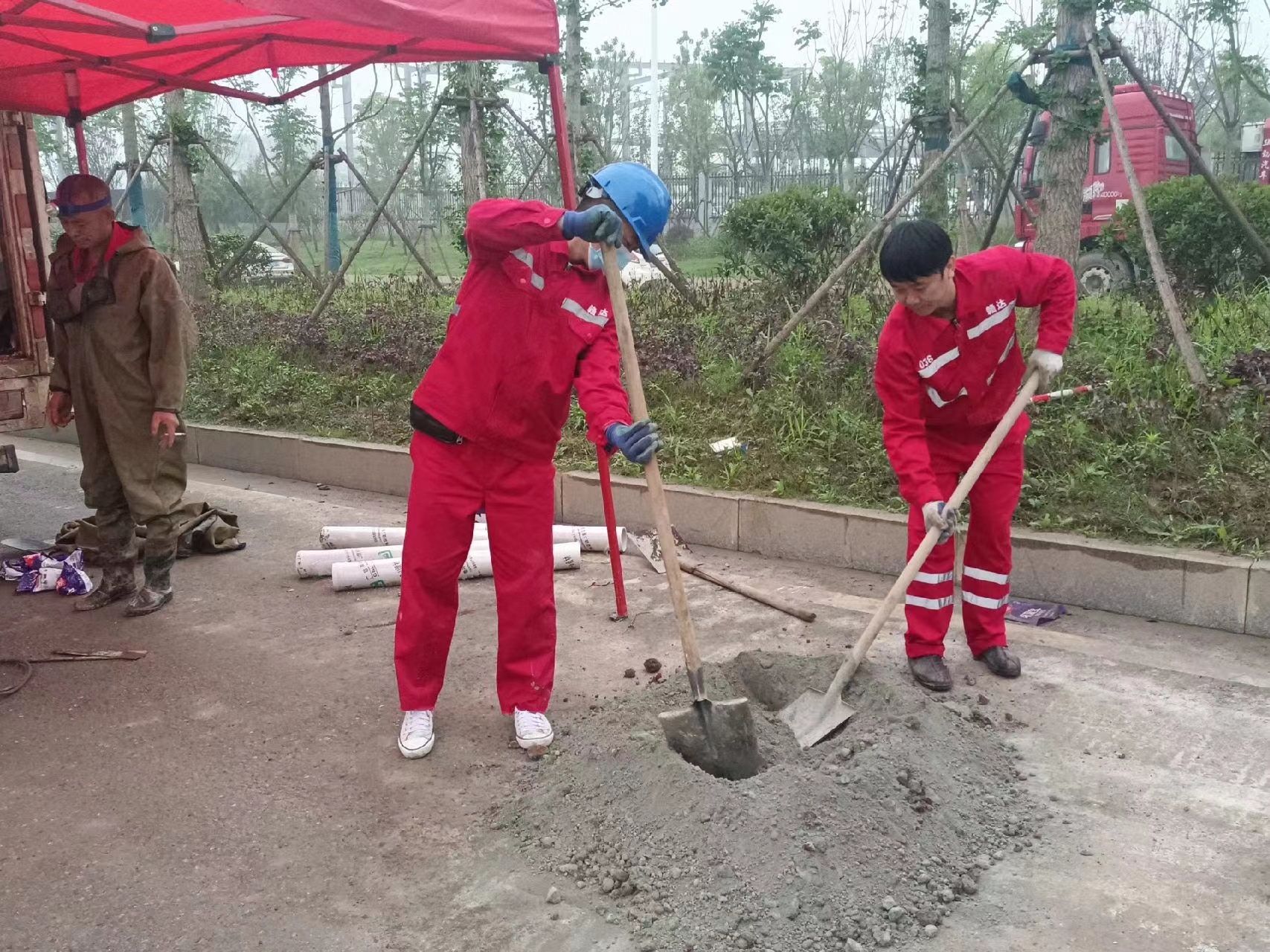 张家港管道疏通哪家好】及时进行市政管道清淤